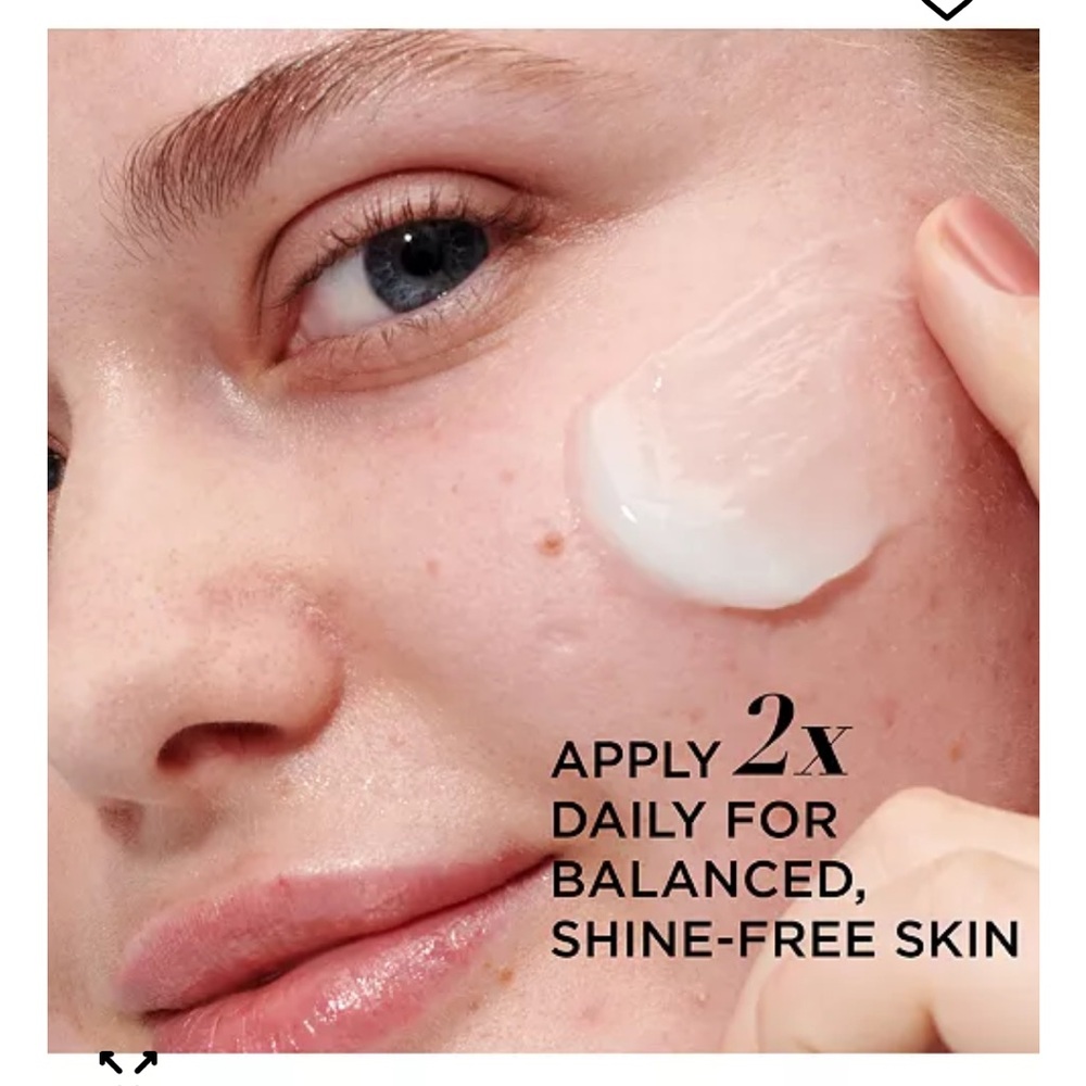 IT Cosmetics Confidence in a Gel Cream - Light Blue - Picture 5 of 9